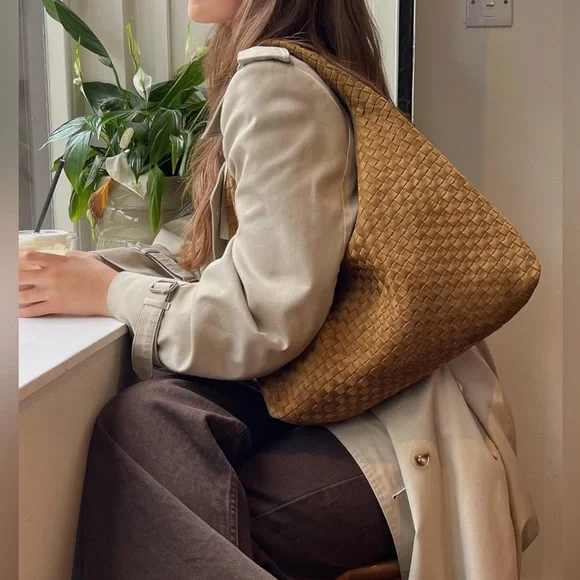 JW PEI Laura Elegant Olive green Woven Handbag - Picture 6 of 11